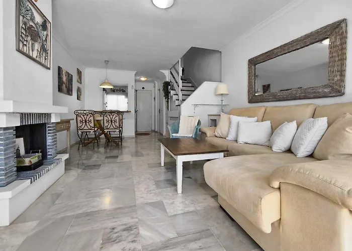 Casa Julio - Urb Villa Magdalena